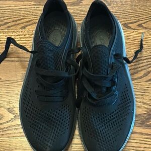 CROCS Men's Black Athletic Shoes